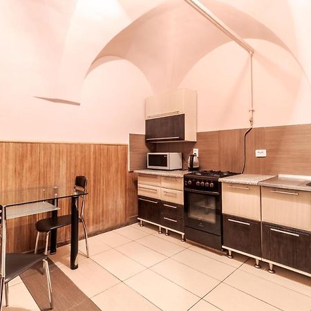 New Ruska Apartment ลวีฟ ภายนอก รูปภาพ